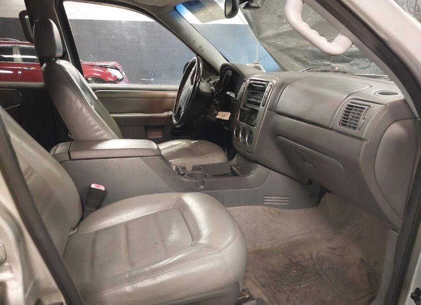 Photo 5 of 2004 Ford Explorer NBX/XLT (VIN 1FMDU73K34ZA75154)