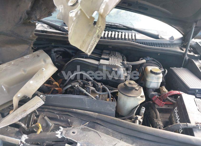 Photo 10 of 2005 Ford Explorer XLT/XLT SPORT (VIN 1FMDU73K35ZA75561)