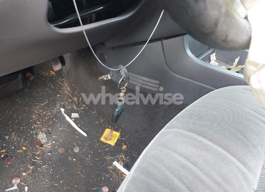 Photo 11 of 2005 Ford Explorer XLT/XLT SPORT (VIN 1FMDU73K35ZA75561)