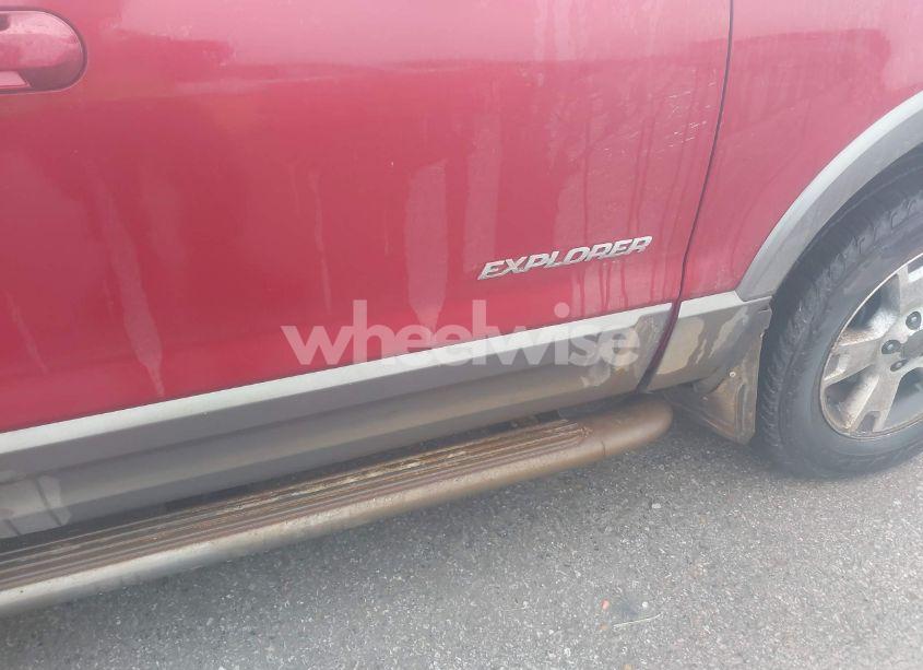 Photo 6 of 2005 Ford Explorer XLT/XLT SPORT (VIN 1FMDU73K45UB54878)