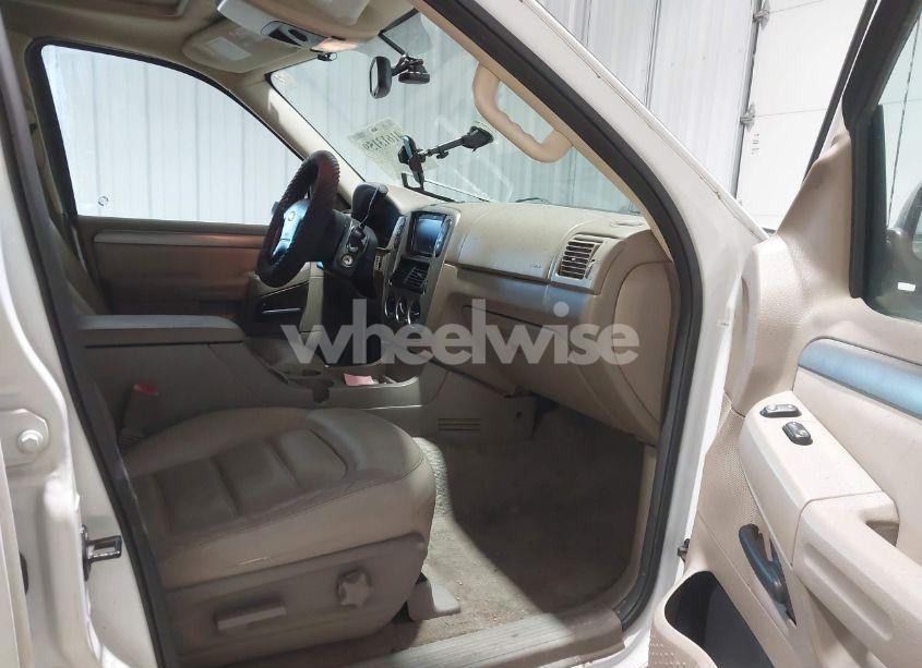 Photo 5 of 2004 Ford Explorer NBX/XLT (VIN 1FMDU73K64ZB21964)