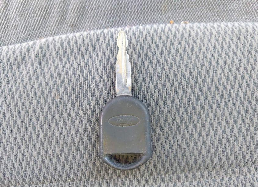 Photo 11 of 2005 Ford Explorer XLT/XLT SPORT (VIN 1FMDU73K65UB48886)