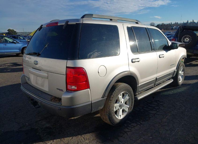 Photo 4 of 2005 Ford Explorer XLT/XLT SPORT (VIN 1FMDU73K65UB48886)