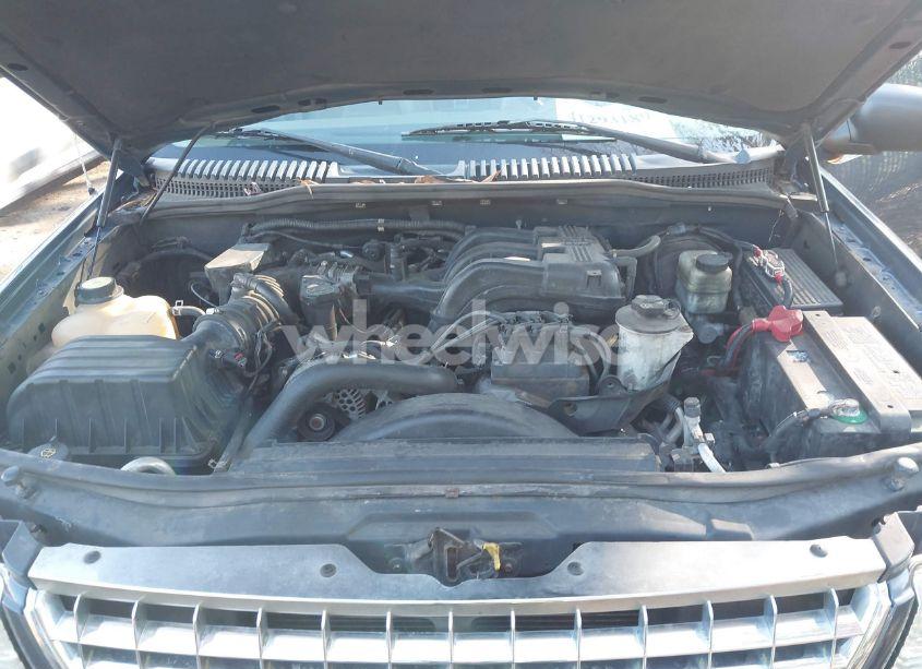 Photo 10 of 2005 Ford Explorer XLT/XLT SPORT (VIN 1FMDU73K75UA74958)