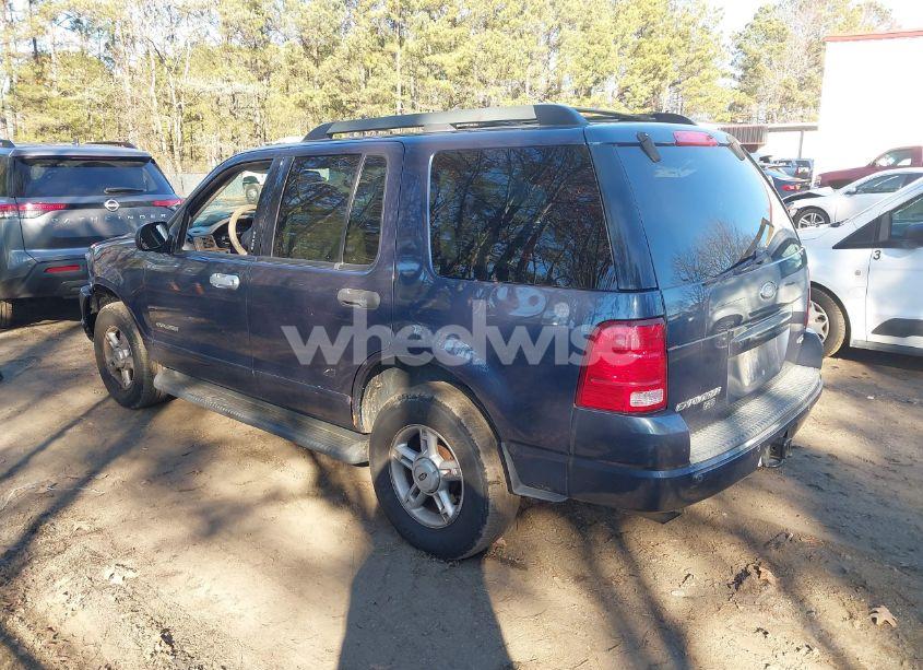 Photo 3 of 2005 Ford Explorer XLT/XLT SPORT (VIN 1FMDU73K75UA74958)