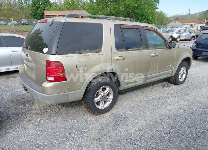 Photo 4 of 2002 Ford Explorer XLT (VIN 1FMDU73W42UC85520)