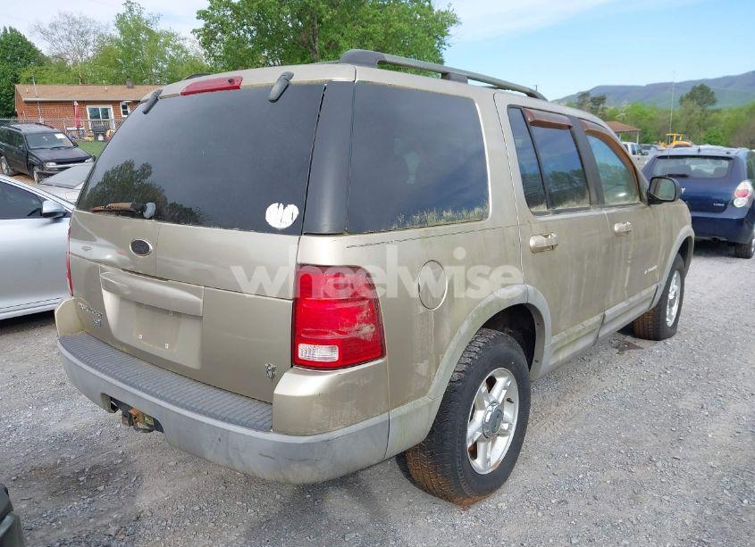 Photo 6 of 2002 Ford Explorer XLT (VIN 1FMDU73W42UC85520)