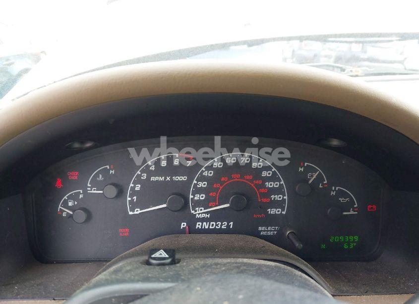 Photo 7 of 2002 Ford Explorer XLT (VIN 1FMDU73W42UC85520)