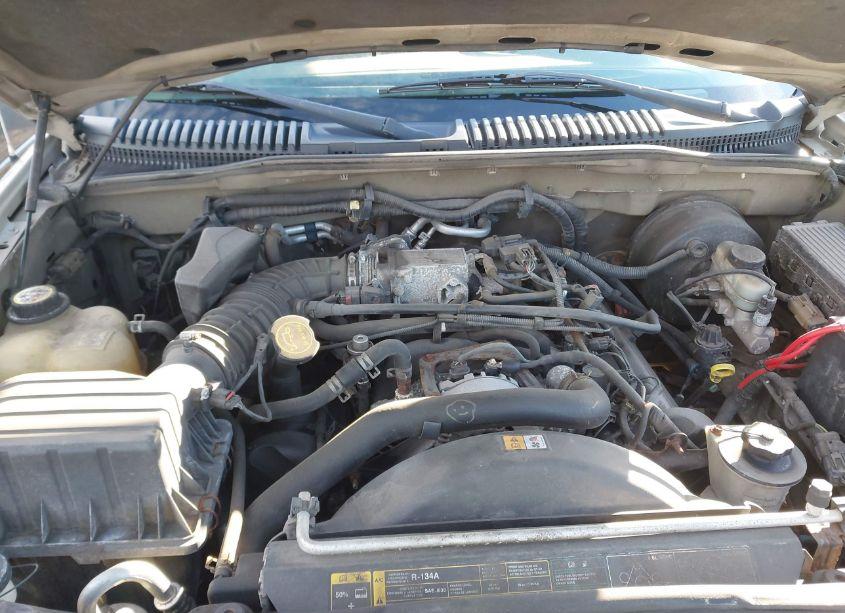 Photo 10 of 2004 Ford Explorer NBX/XLT (VIN 1FMDU73W74UB47411)