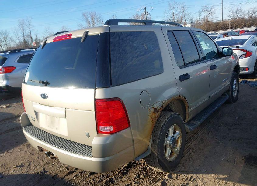 Photo 4 of 2004 Ford Explorer NBX/XLT (VIN 1FMDU73W74UB47411)