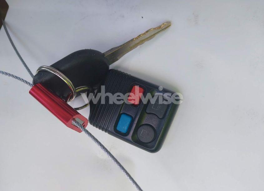 Photo 11 of 2005 Ford Explorer EDDIE BAUER (VIN 1FMDU74E05UA45262)