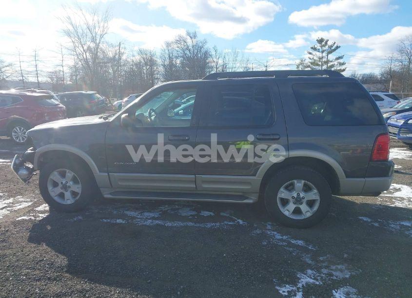Photo 14 of 2005 Ford Explorer EDDIE BAUER (VIN 1FMDU74E05UA45262)