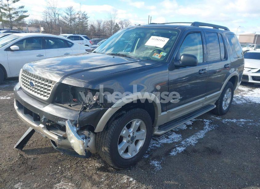 Photo 2 of 2005 Ford Explorer EDDIE BAUER (VIN 1FMDU74E05UA45262)