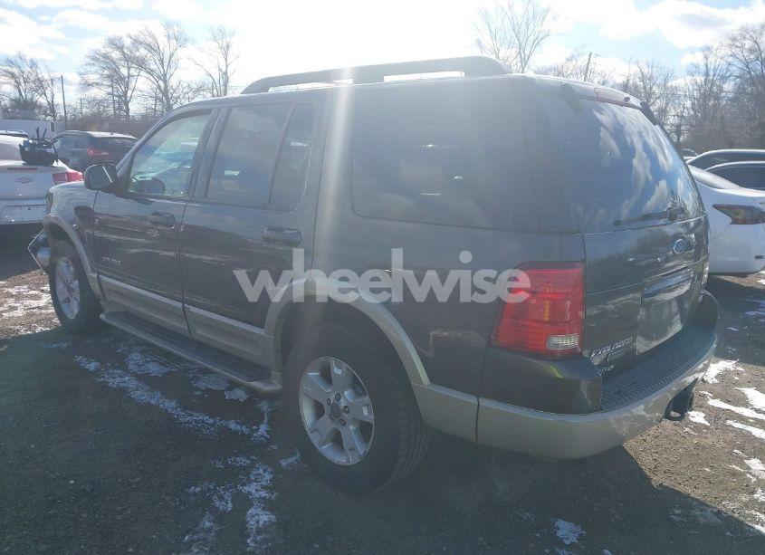 Photo 3 of 2005 Ford Explorer EDDIE BAUER (VIN 1FMDU74E05UA45262)