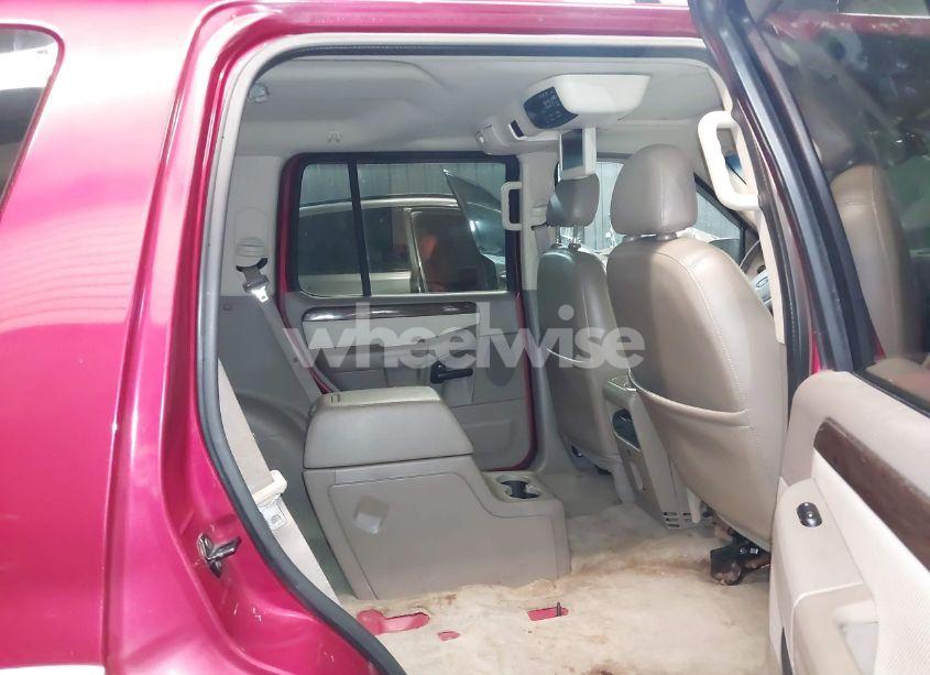 Photo 8 of 2005 Ford Explorer EDDIE BAUER (VIN 1FMDU74E55ZA03706)