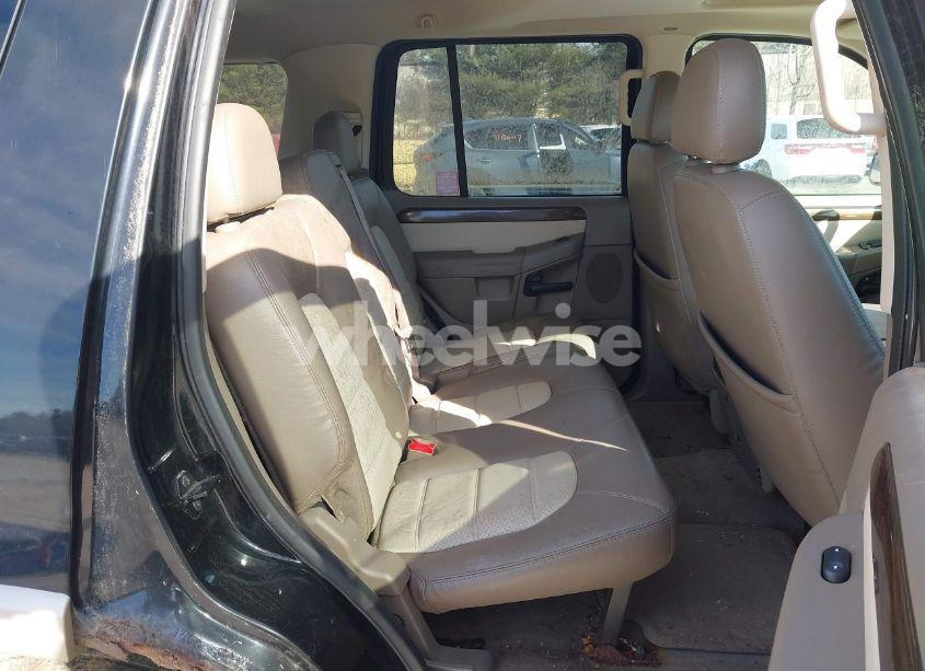 Photo 8 of 2005 Ford Explorer EDDIE BAUER (VIN 1FMDU74E75UA61197)