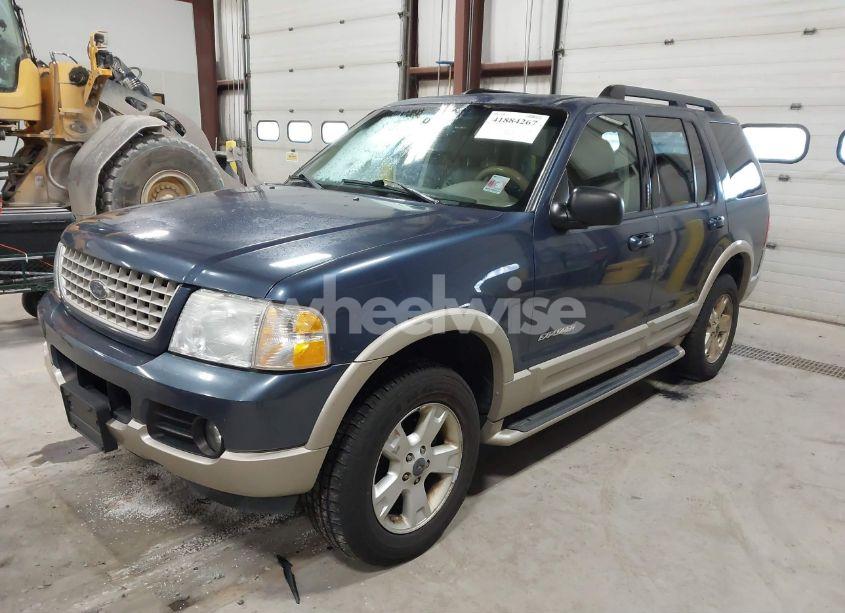 Photo 2 of 2005 Ford Explorer EDDIE BAUER (VIN 1FMDU74K25UA67415)