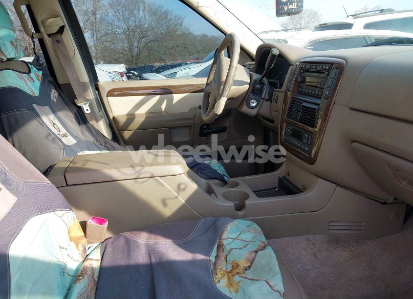 Photo 5 of 2004 Ford Explorer EDDIE BAUER (VIN 1FMDU74K34UA73769)