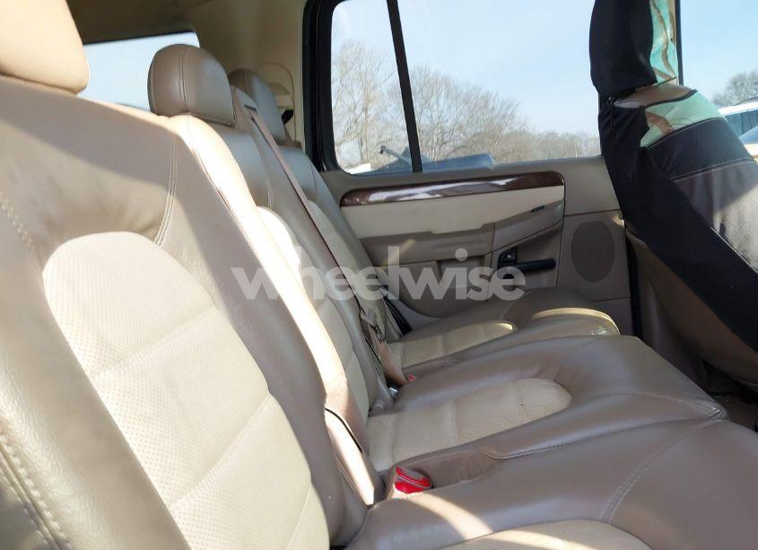 Photo 8 of 2004 Ford Explorer EDDIE BAUER (VIN 1FMDU74K34UA73769)