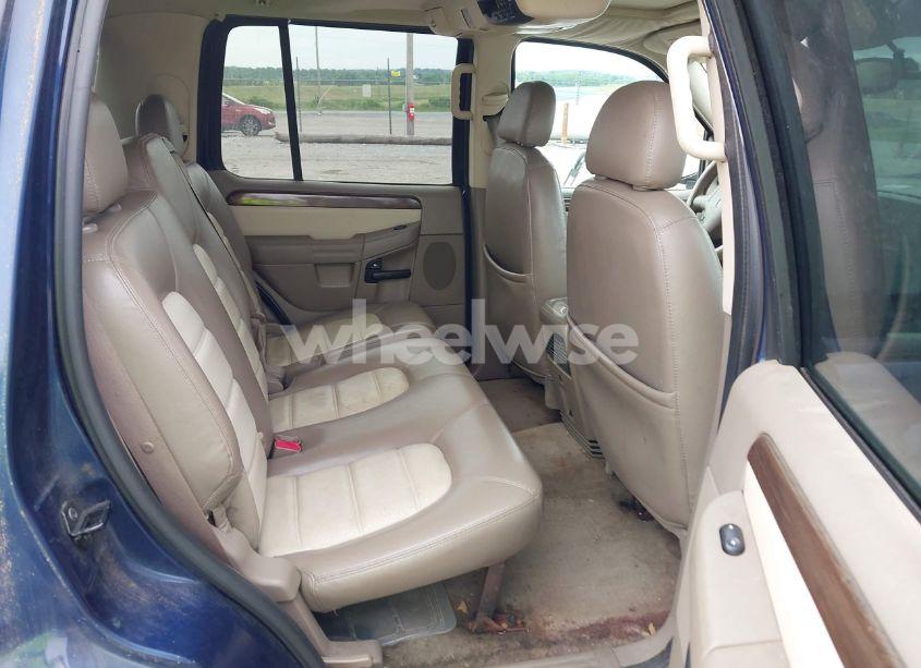 Photo 8 of 2005 Ford Explorer EDDIE BAUER (VIN 1FMDU74K85UB09943)