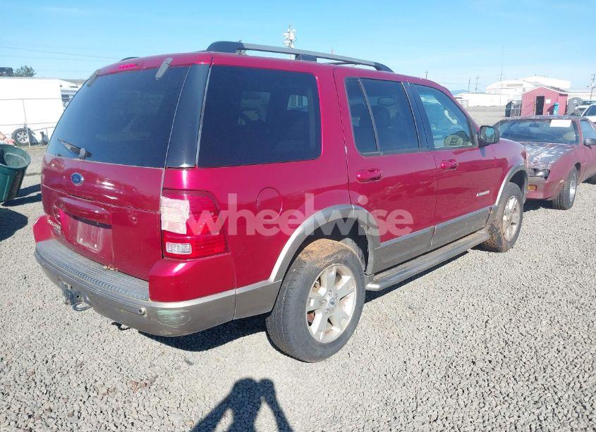 Photo 4 of 2004 Ford Explorer EDDIE BAUER (VIN 1FMDU74KX4UA68312)