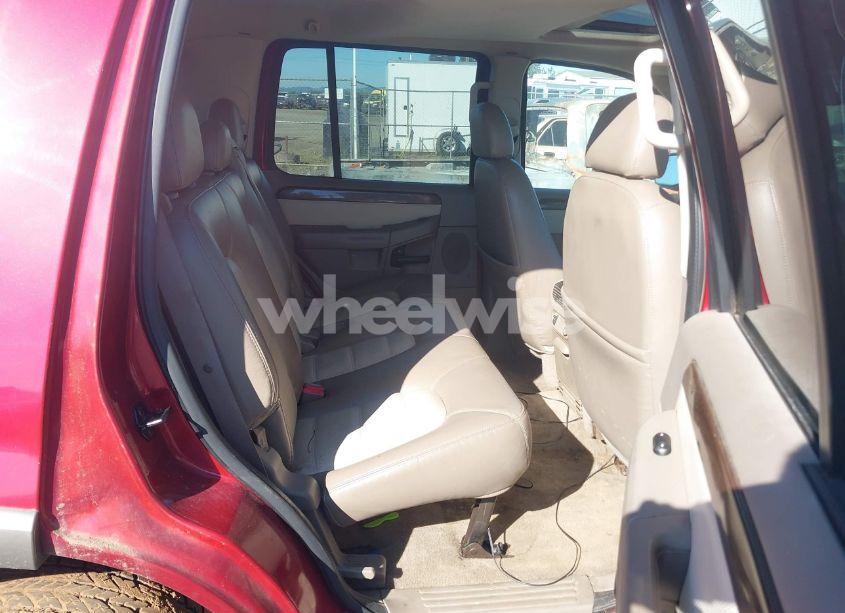 Photo 8 of 2004 Ford Explorer EDDIE BAUER (VIN 1FMDU74KX4UA68312)