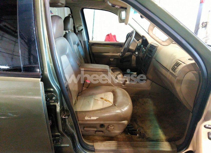 Photo 5 of 2004 Ford Explorer EDDIE BAUER (VIN 1FMDU74W34ZA63636)