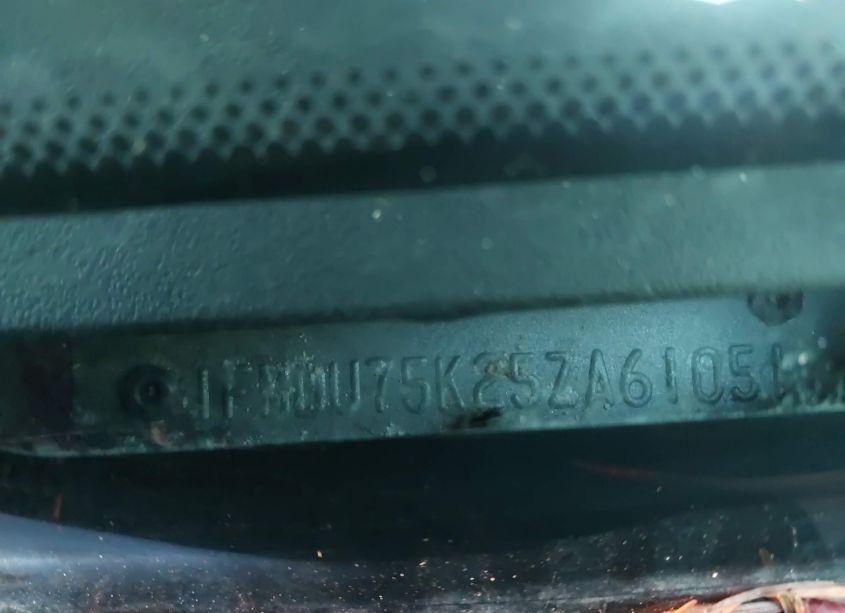 Photo 9 of 2005 Ford Explorer LIMITED (VIN 1FMDU75K25ZA61051)