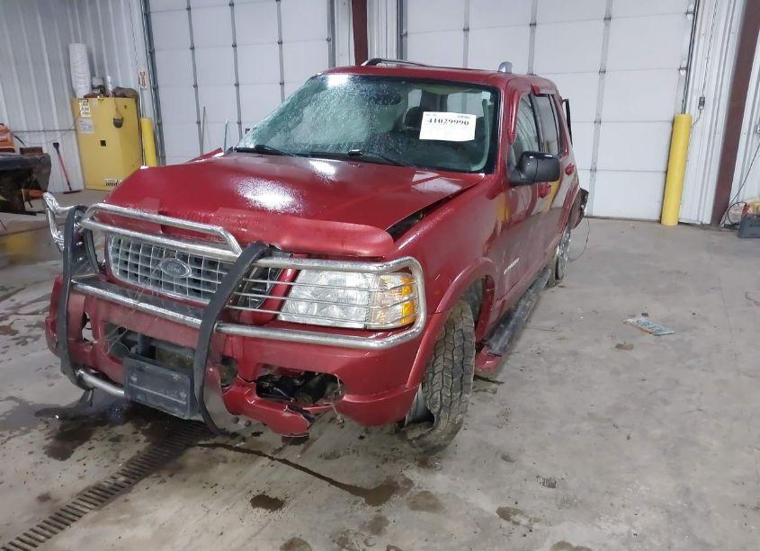 Photo 2 of 2004 Ford Explorer LIMITED (VIN 1FMDU75W04UA86982)