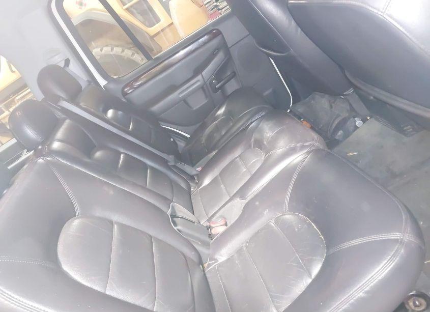 Photo 8 of 2004 Ford Explorer LIMITED (VIN 1FMDU75W44ZB05651)