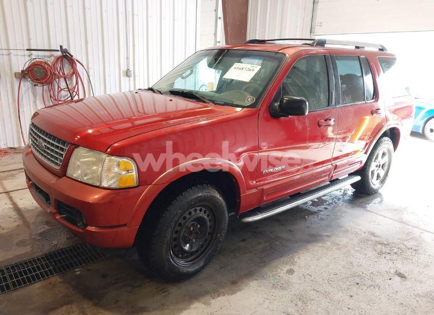 Photo 2 of 2005 Ford Explorer LIMITED (VIN 1FMDU75W75UA41152)