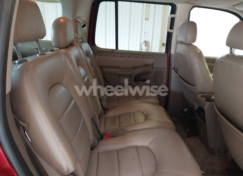 Photo 8 of 2005 Ford Explorer LIMITED (VIN 1FMDU75W75UA41152)