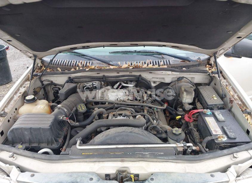 Photo 10 of 2005 Ford Explorer LIMITED (VIN 1FMDU75W75ZA09868)