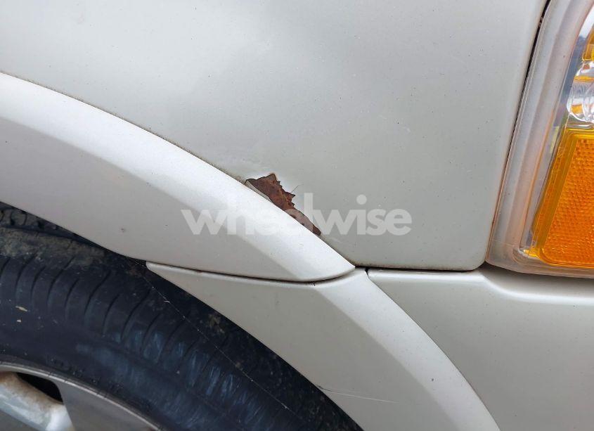 Photo 6 of 2005 Ford Explorer LIMITED (VIN 1FMDU75W75ZA09868)