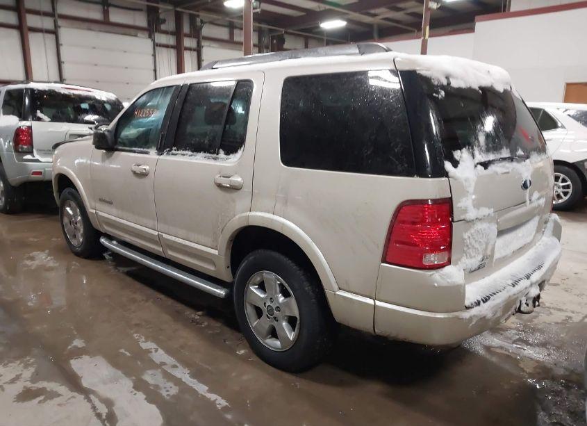 Photo 3 of 2005 Ford Explorer LIMITED (VIN 1FMDU75W85ZA65110)
