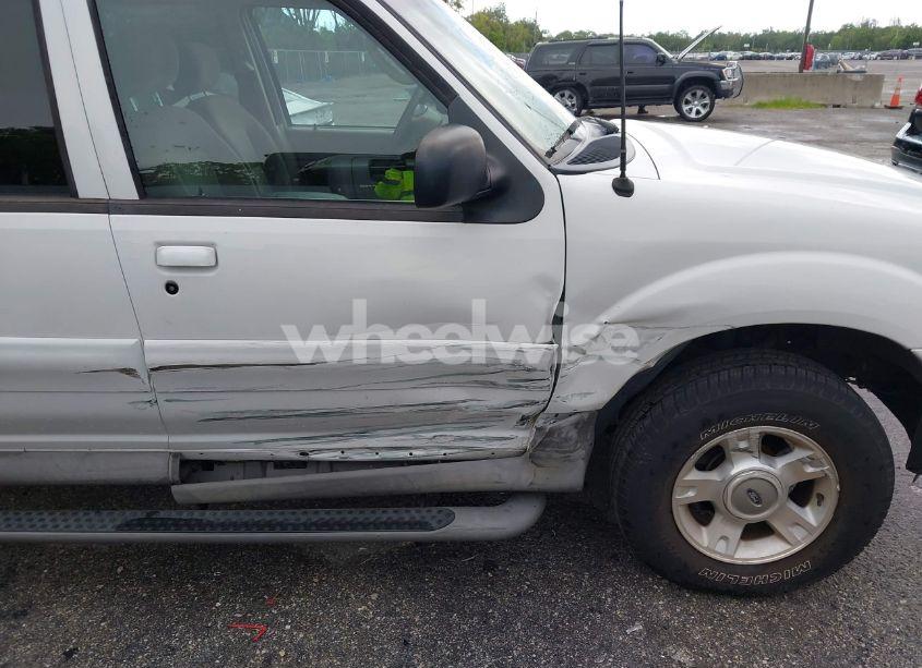 Photo 6 of 2003 Ford Explorer SPORT TRAC XLS/XLT (VIN 1FMDU77E63UA59921)