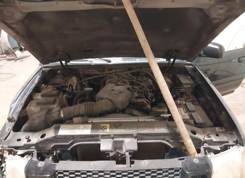 Photo 10 of 2003 Ford Explorer SPORT TRAC XLS/XLT (VIN 1FMDU77E93UA88376)