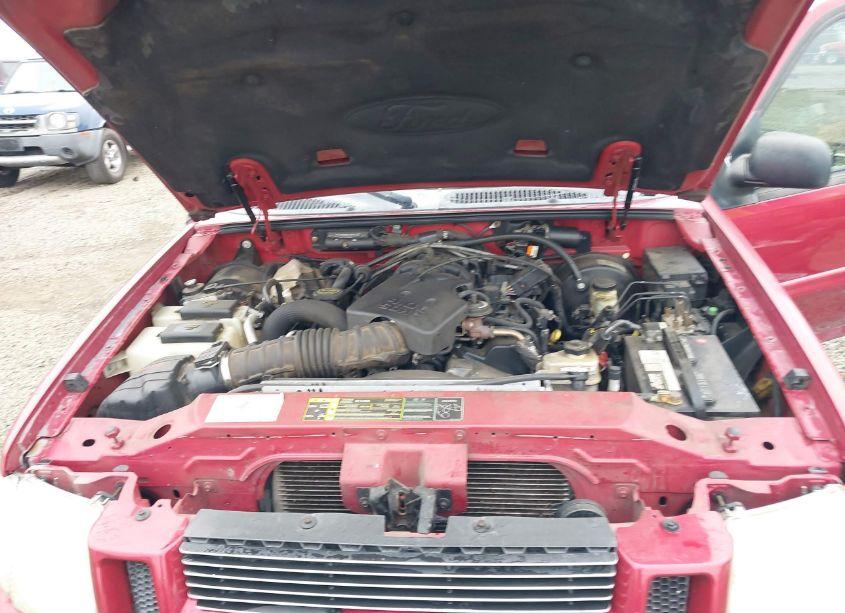 Photo 10 of 2004 Ford Explorer SPORT TRAC ADRENALIN/XLS/XLT (VIN 1FMDU77K24UA82717)