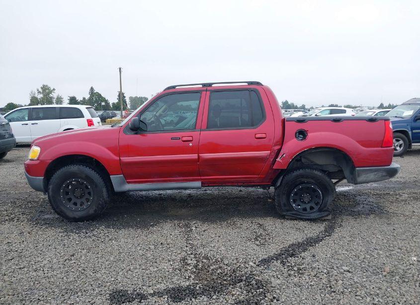 Photo 15 of 2004 Ford Explorer SPORT TRAC ADRENALIN/XLS/XLT (VIN 1FMDU77K24UA82717)