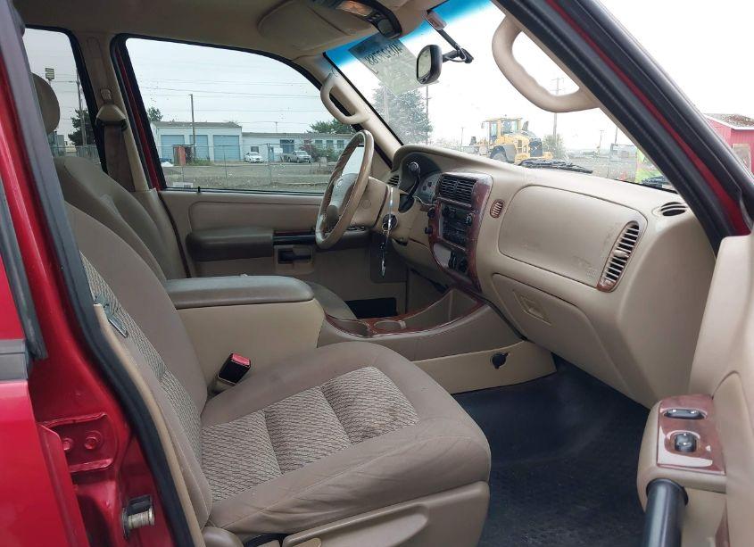 Photo 5 of 2004 Ford Explorer SPORT TRAC ADRENALIN/XLS/XLT (VIN 1FMDU77K24UA82717)