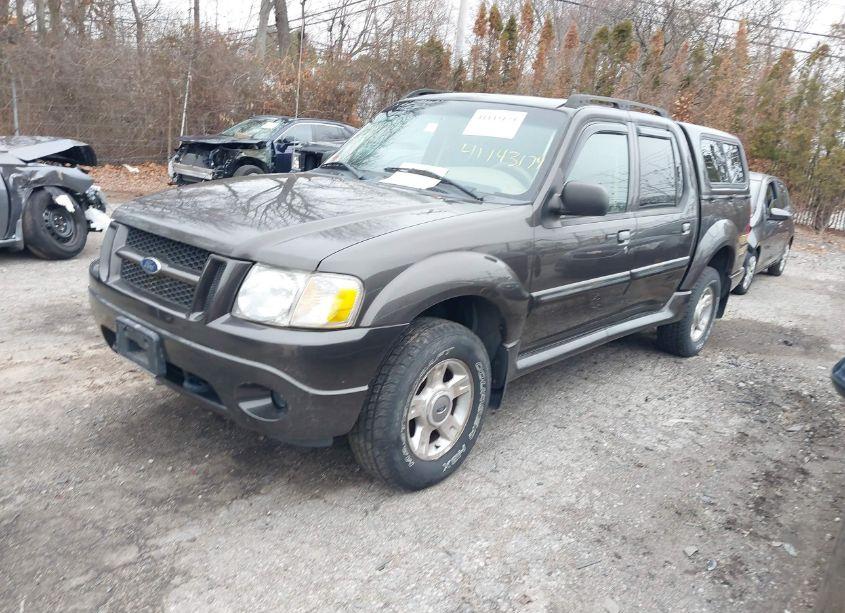 Photo 2 of 2005 Ford Explorer SPORT TRAC ADRENALIN/XLS/XLT (VIN 1FMDU77K55UB52423)
