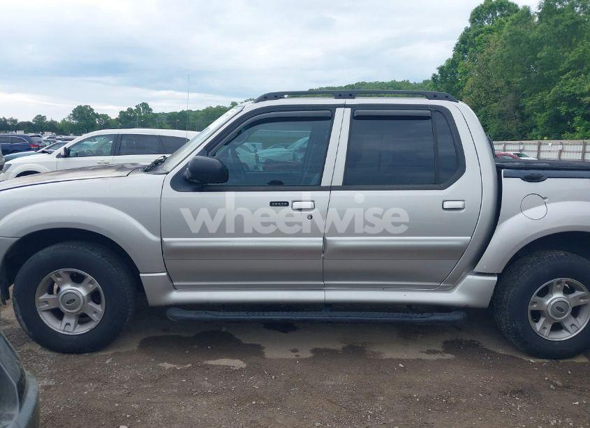 Photo 14 of 2004 Ford Explorer SPORT TRAC ADRENALIN/XLS/XLT (VIN 1FMDU77K74UA77223)