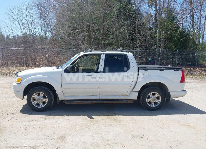 Photo 12 of 2004 Ford Explorer SPORT TRAC ADRENALIN/XLS/XLT (VIN 1FMDU77K94UC07938)