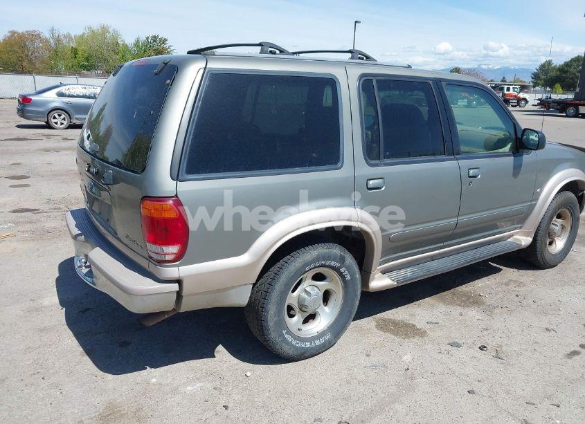 Photo 4 of 2001 Ford Explorer EDDIE BAUER (VIN 1FMDU84PX1ZA53129)