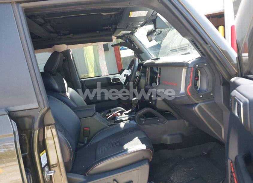 Photo 5 of 2024 Ford Bronco RAPTOR (VIN 1FMEE0RR4RLA01295)