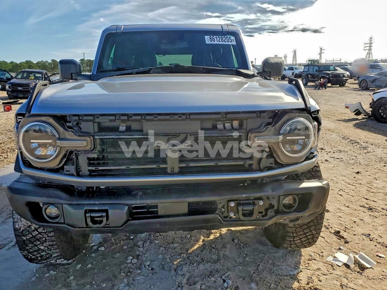 Photo 5 of 2024 FORD BRONCO BLACK DIAMOND (VIN 1FMEE1BP2RLB13754)