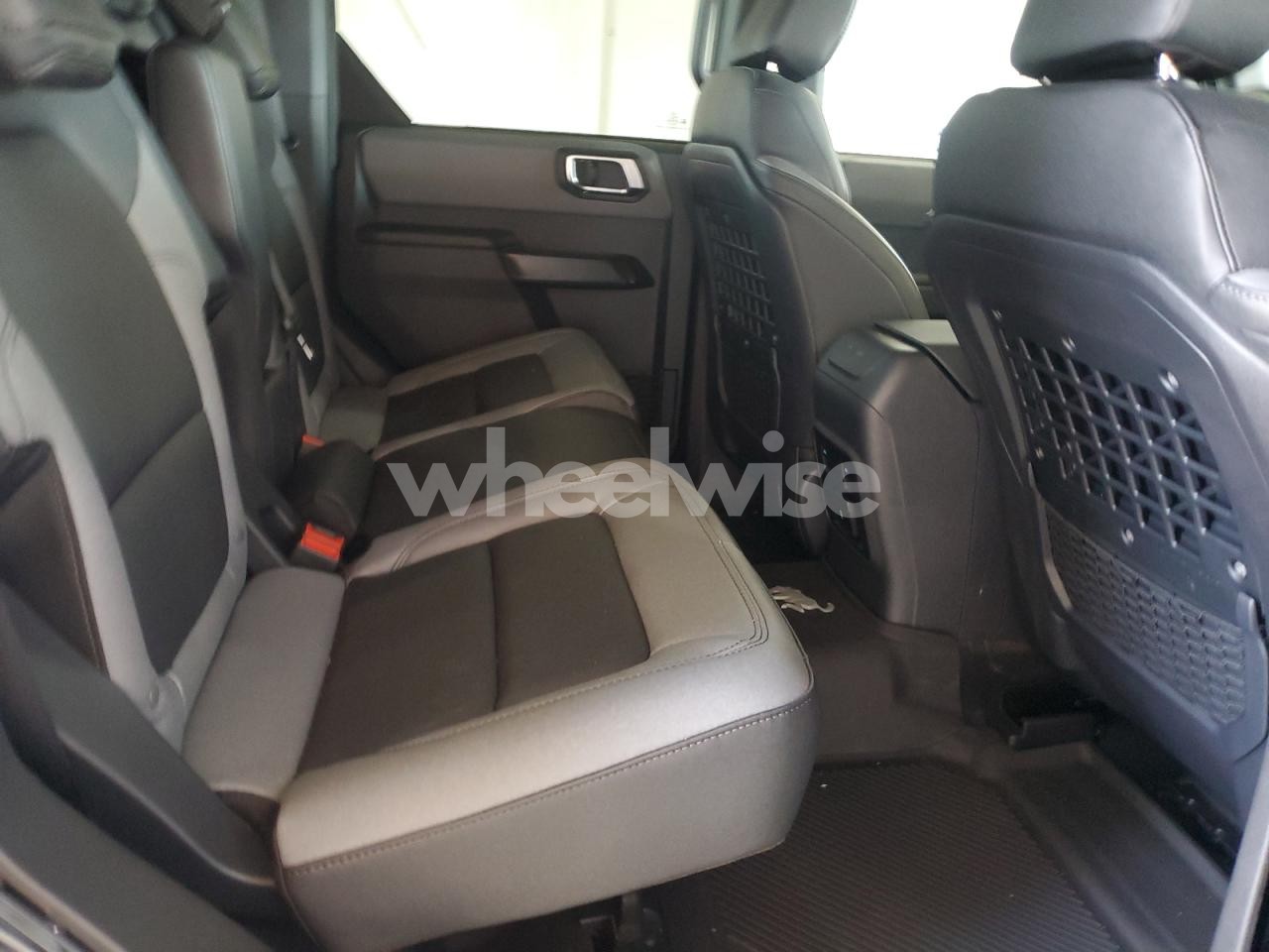 Photo 11 of 2024 FORD BRONCO BLACK DIAMOND (VIN 1FMEE1BP4RLB48926)