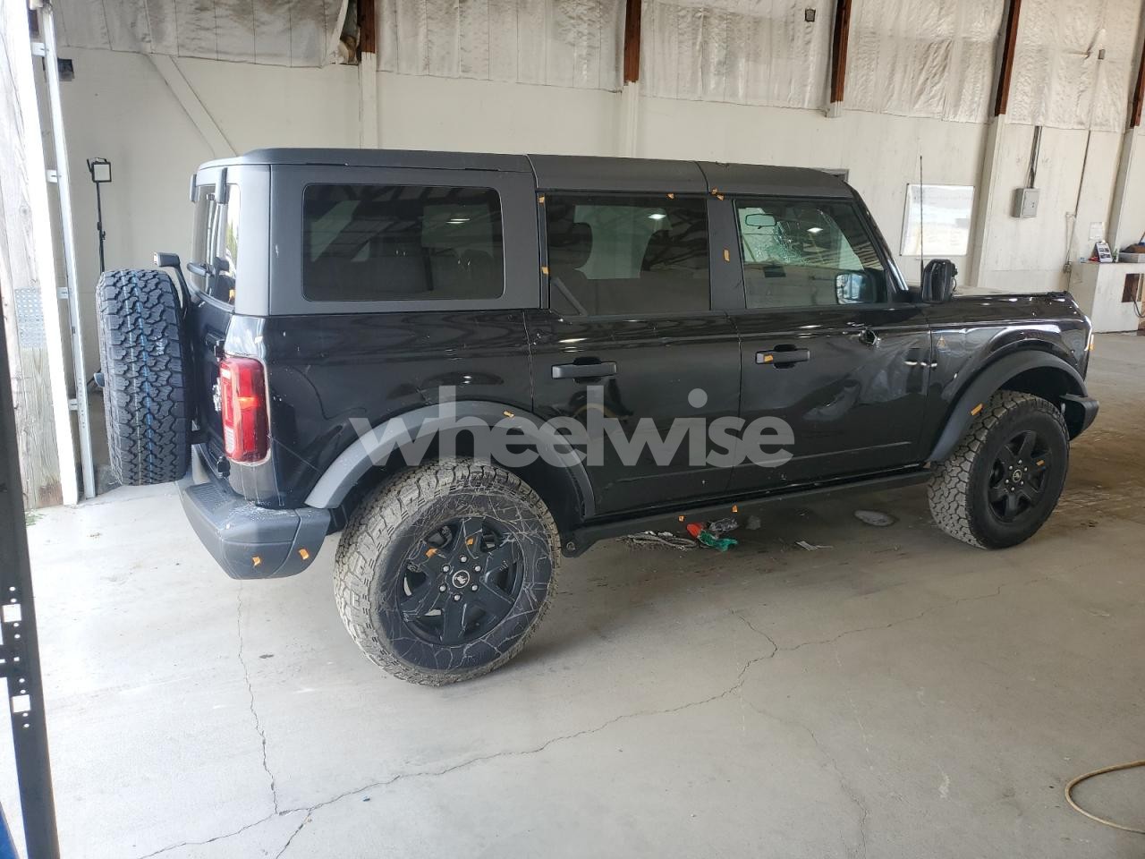 Photo 3 of 2024 FORD BRONCO BLACK DIAMOND (VIN 1FMEE1BP4RLB48926)