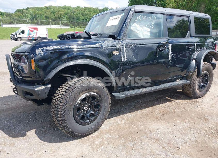 Photo 2 of 2024 Ford Bronco WILDTRAK (VIN 1FMEE2BP1RLA75293)