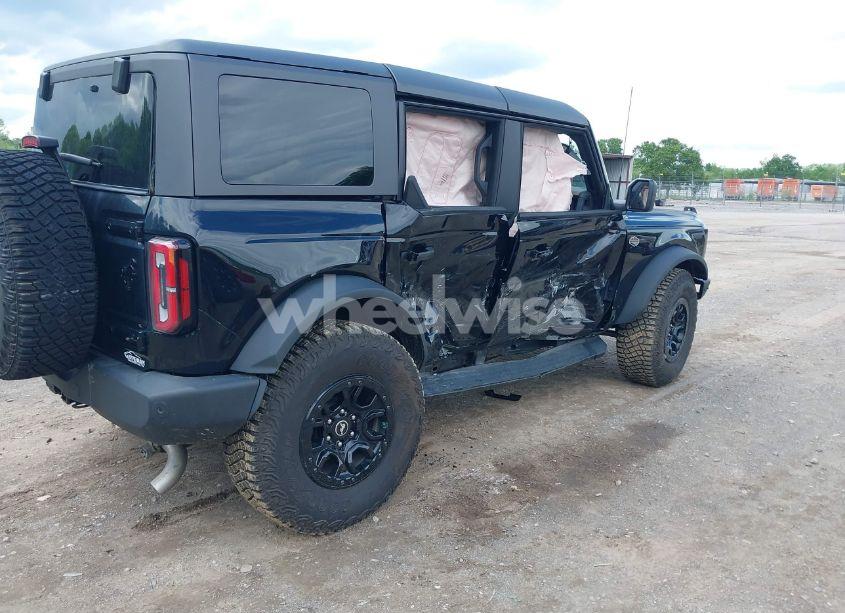 Photo 4 of 2024 Ford Bronco WILDTRAK (VIN 1FMEE2BP1RLA75293)